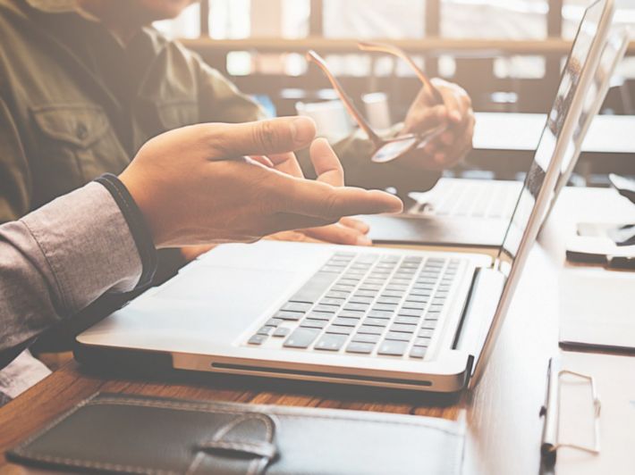 كيفية حل مشكلة عدم اتصال اللابتوب بالواي فاي 2025